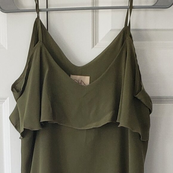 NWT: Chaser Ruffle Overlay Tank Top Size Medium - Picture 2 of 3